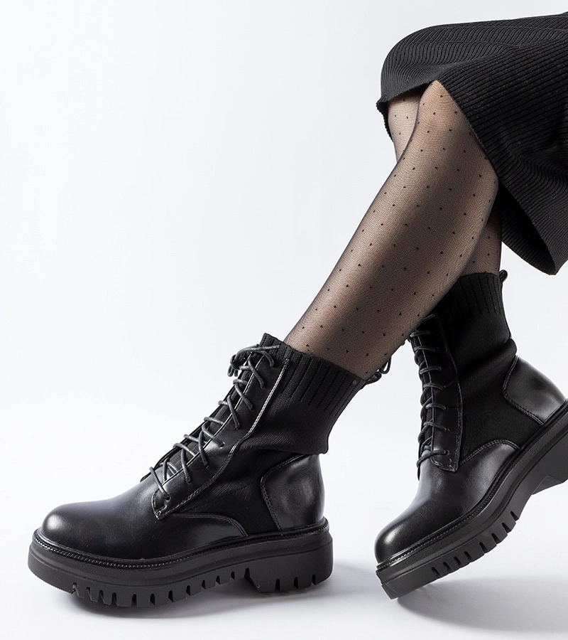 Fekete zoknis masszív munkacsizma Perticara