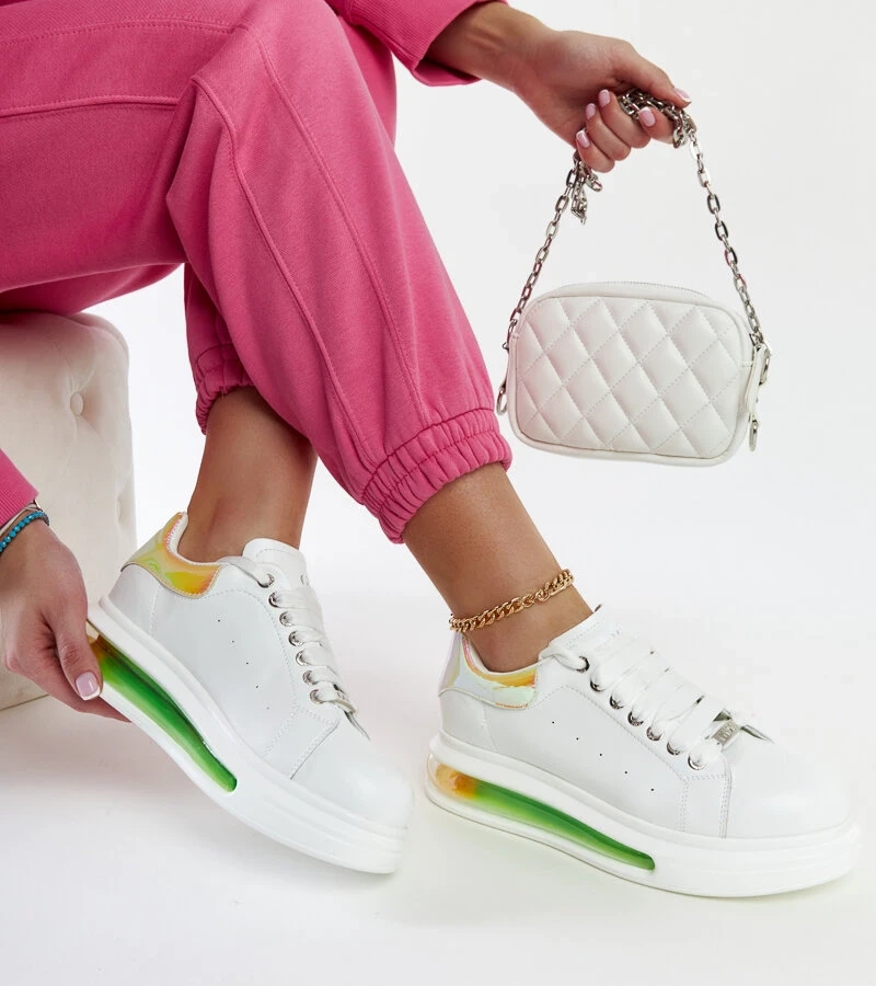 GOE NN2N4029 platformon fehér tornacipők