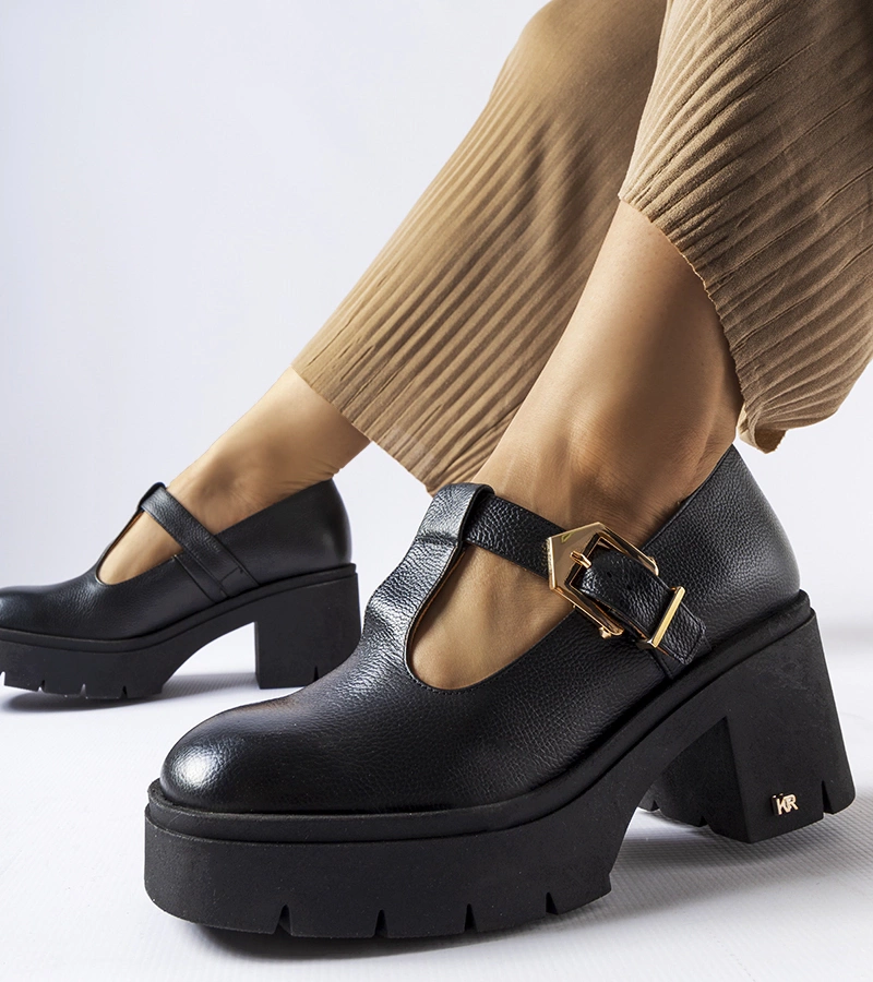 Fekete bőr félcipő Karino