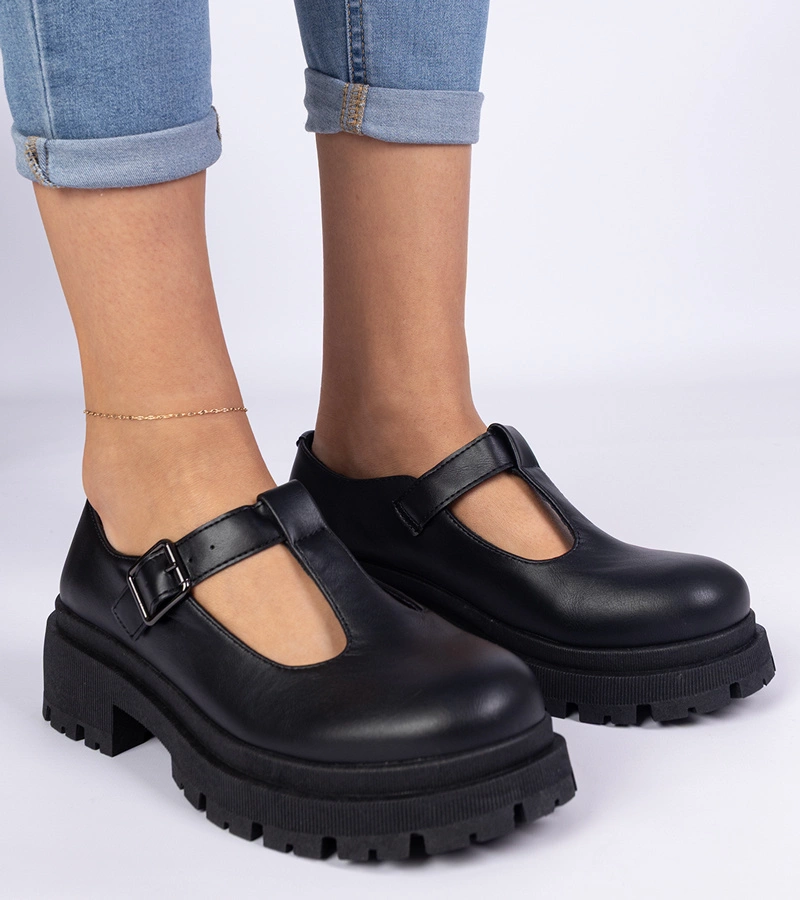 Belever fekete platform cipők műbőrből