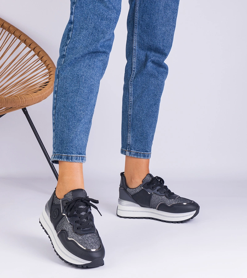 Fekete flitteres női tornacipő Nemeles