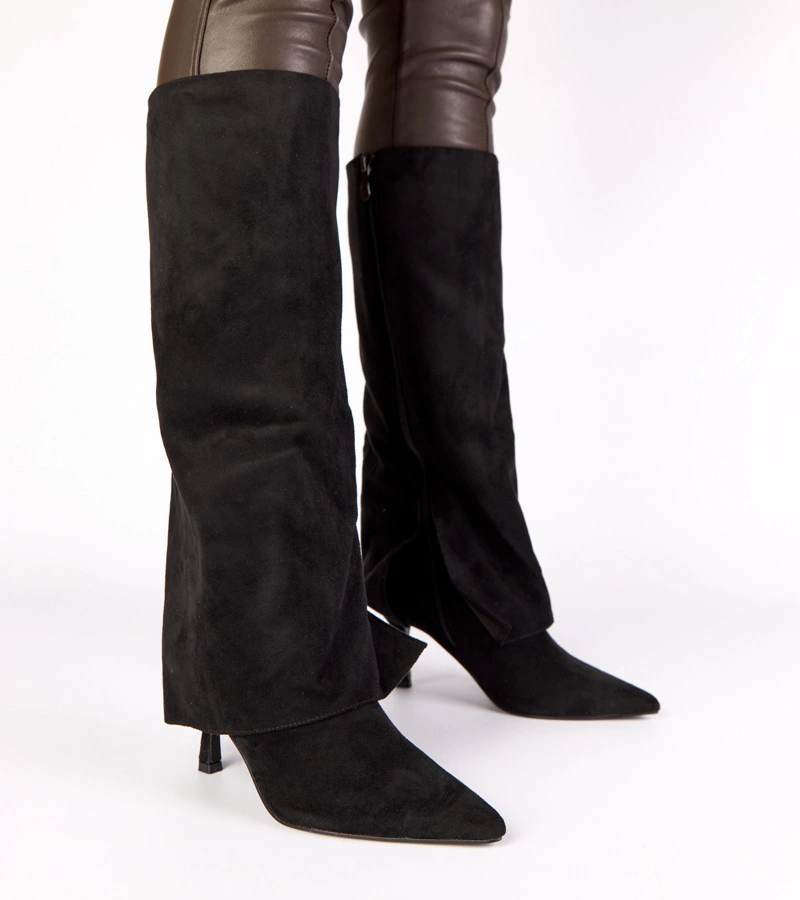 Beria fekete tűsarkú művelúr csizmák