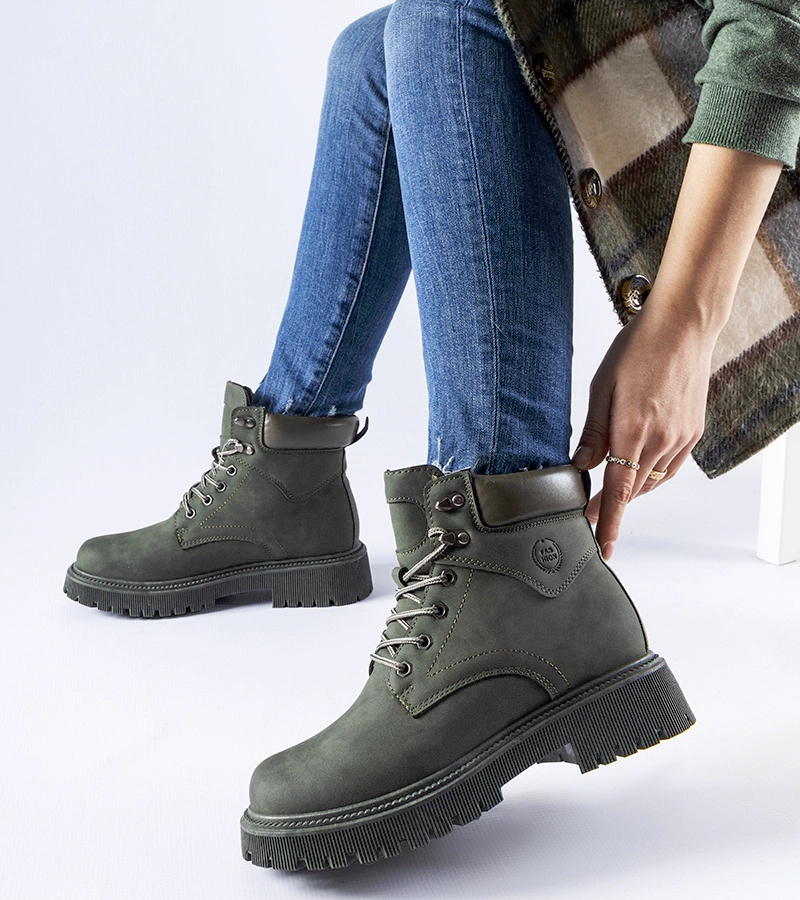 Zöld melegített klasszikus Bentley munkásnadrágok.