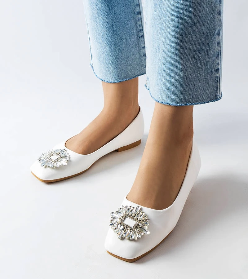 Fehér balerina cipő Miren dísszel