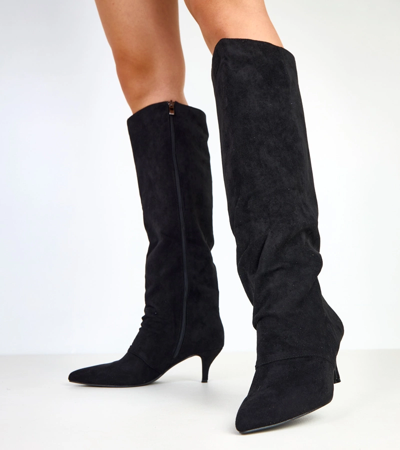 Fekete velúr csizma alacsony sarkú Tristi