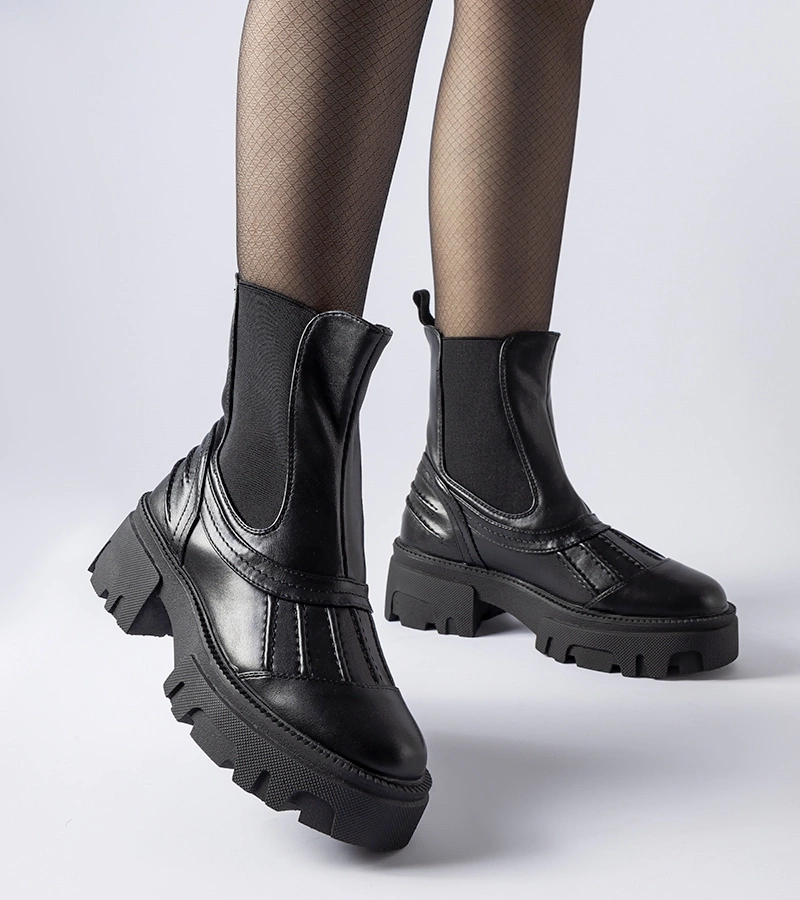 Fekete vastag bélelt munkásbakancs Carruba