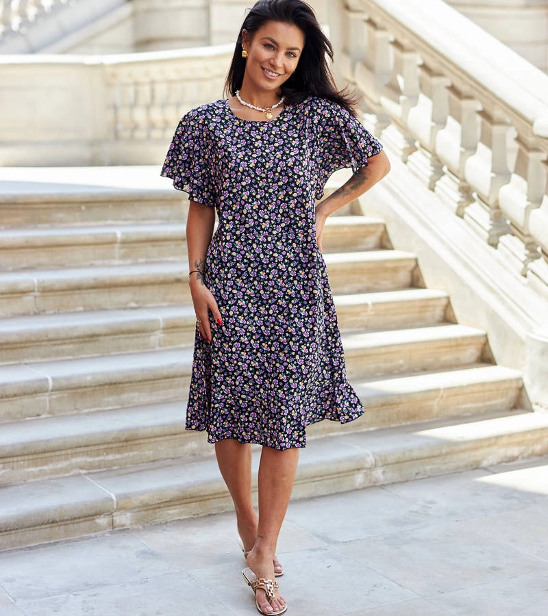 Fekete virágos Protasio ruha