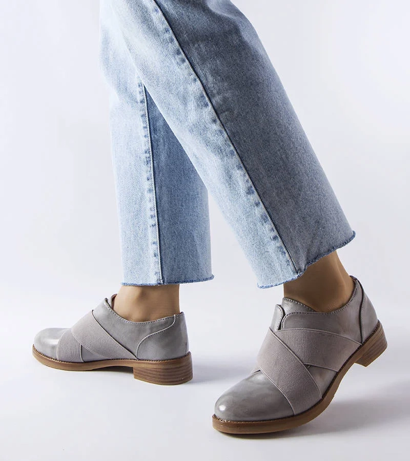 Sötétszürke műbőr Burdett félcipők