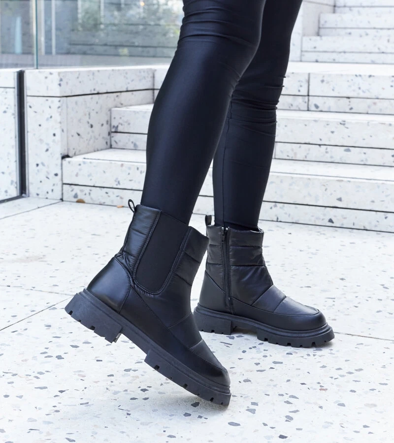 Fekete bélelt hótaposók Galvani