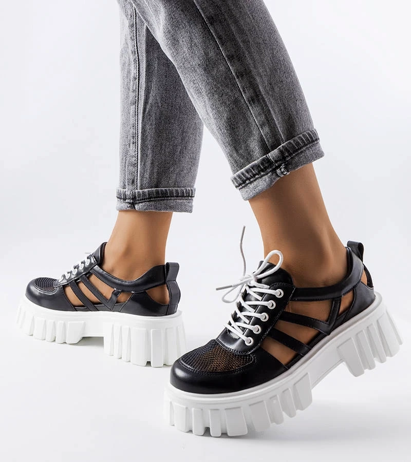 Fekete Emaline vastalpú félcipők