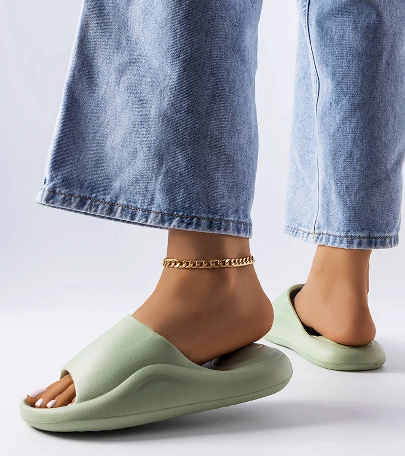 Zöld gumicipő Cecil