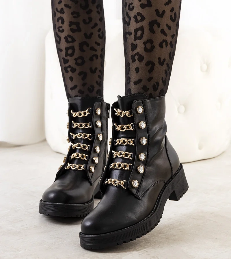 Fekete trapper Curiel