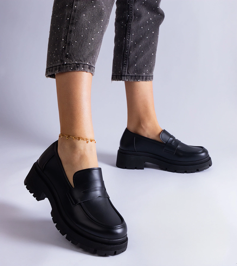 Fiorenza fekete műbőr mokaszin