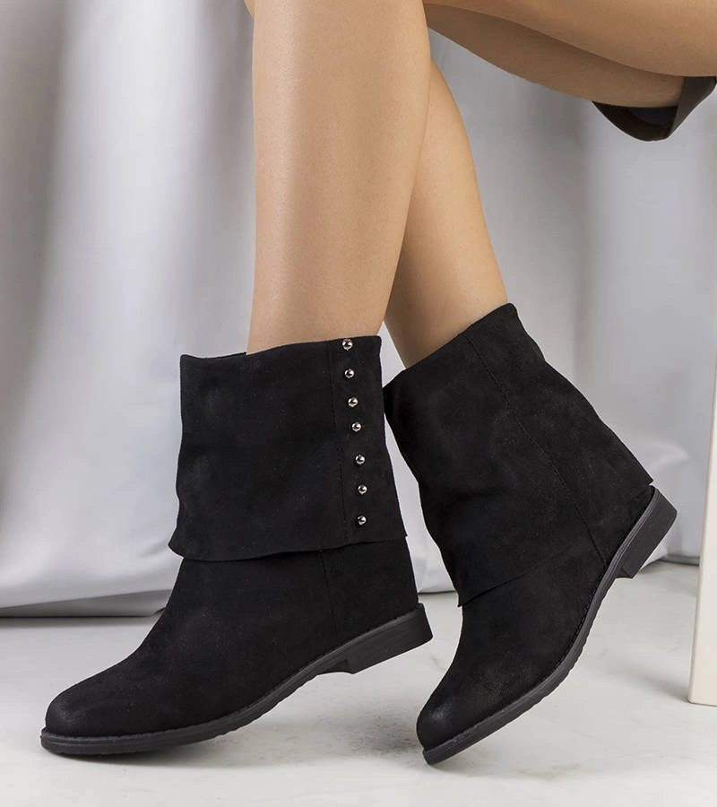 Sullivan fekete bokacsizma szegecsekkel