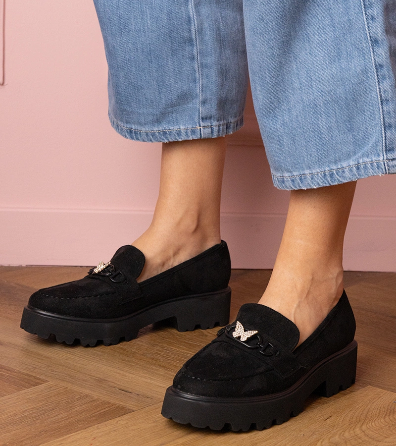 Fekete női mokaszin cirkóniás pillangóval Mokka