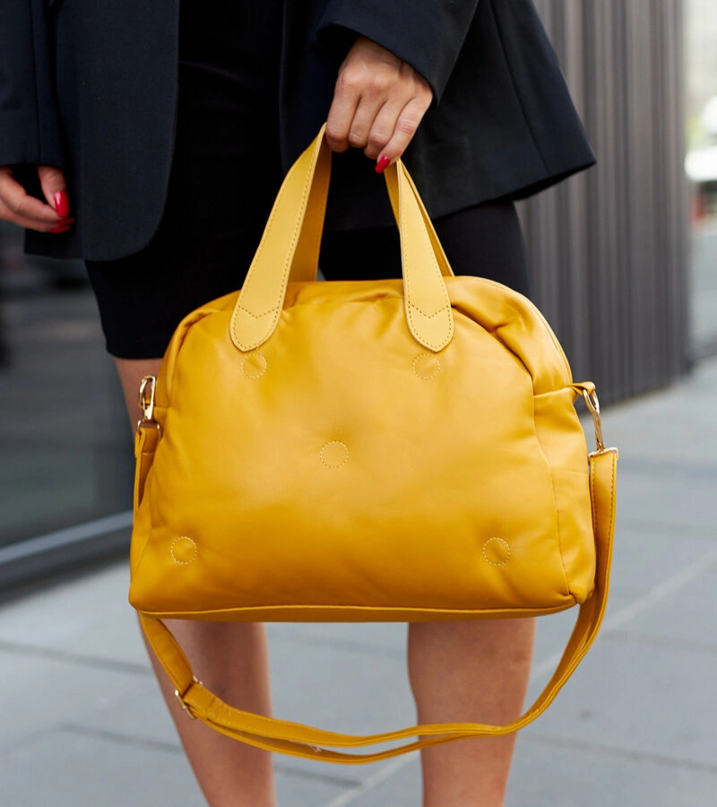 Ruayda sárga, steppelt válltáskája