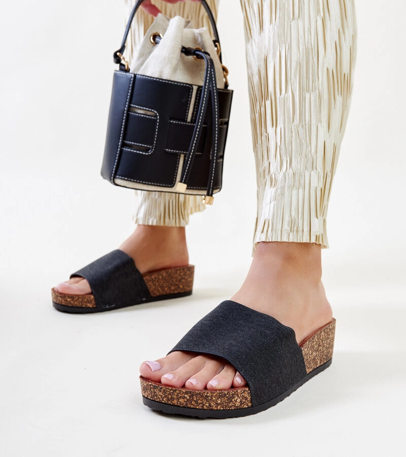 Naifene márkájú fekete saru parafa platformon