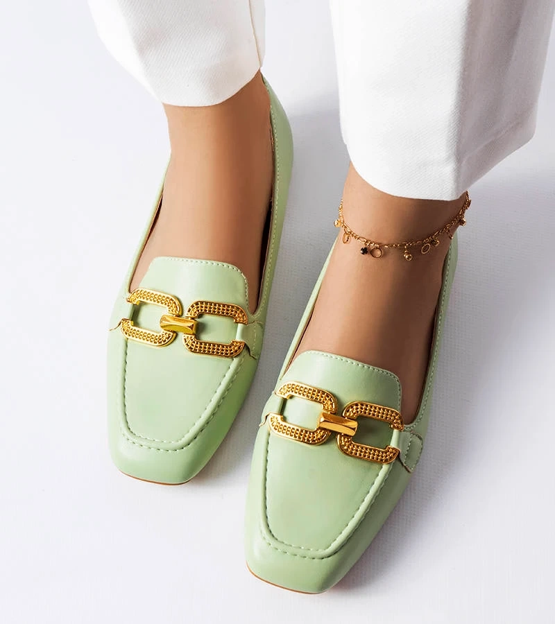 Zöld mokaszin Rousseau csattal