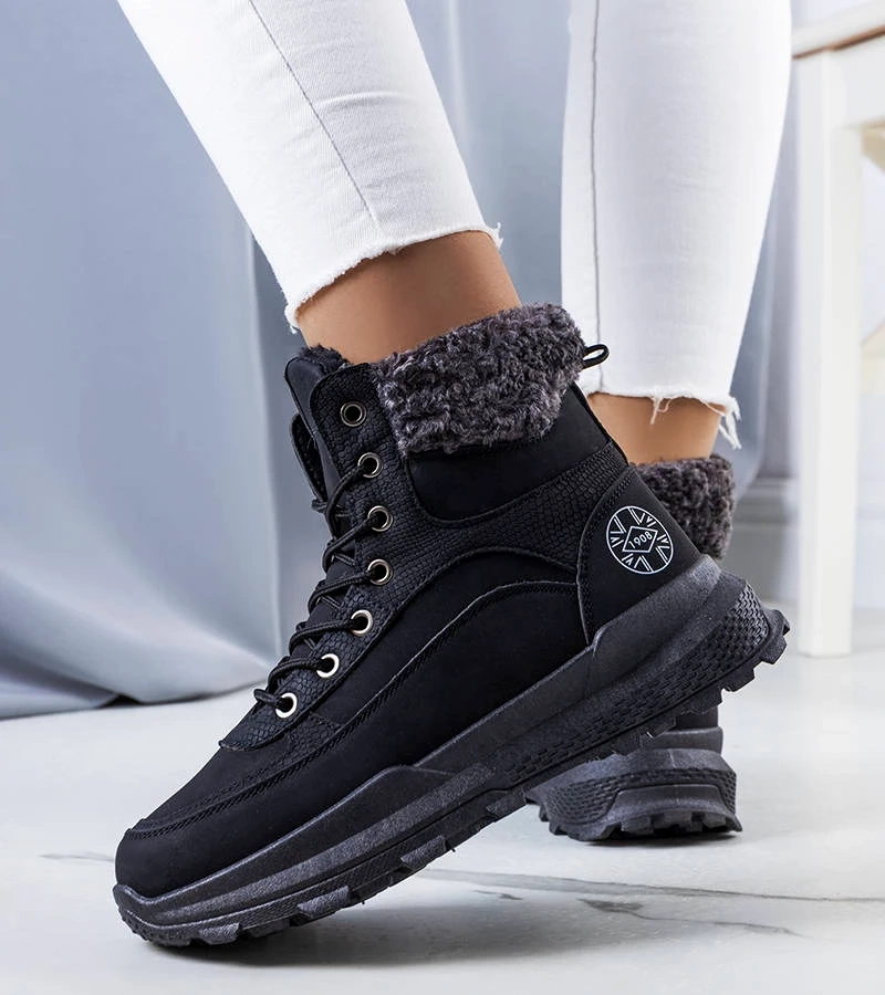 Fekete traperek Lee Cooper LCJ-22-44-1362L