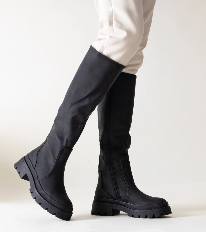 Fekete matt Rukena csizma