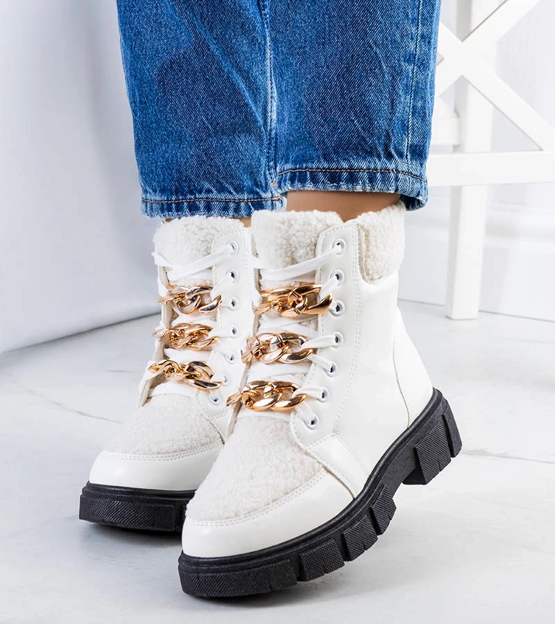 Fehér bokacsizma Boren bundával