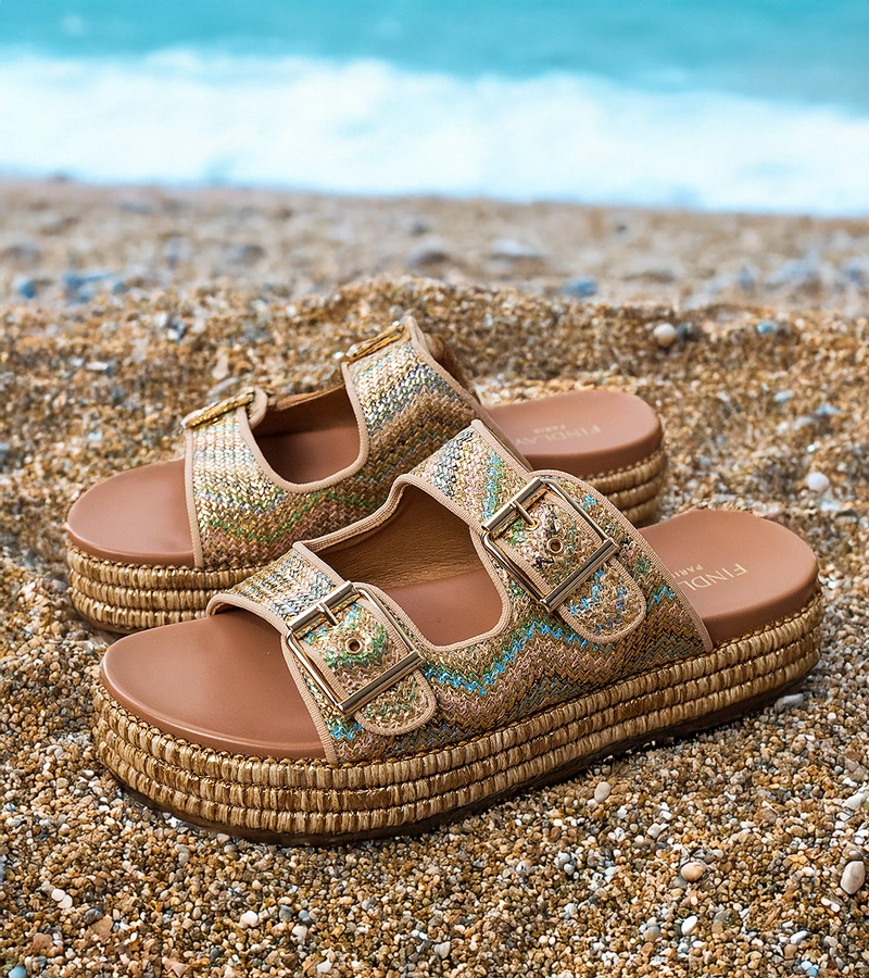 Arany pántos papucsok csatokkal Rider