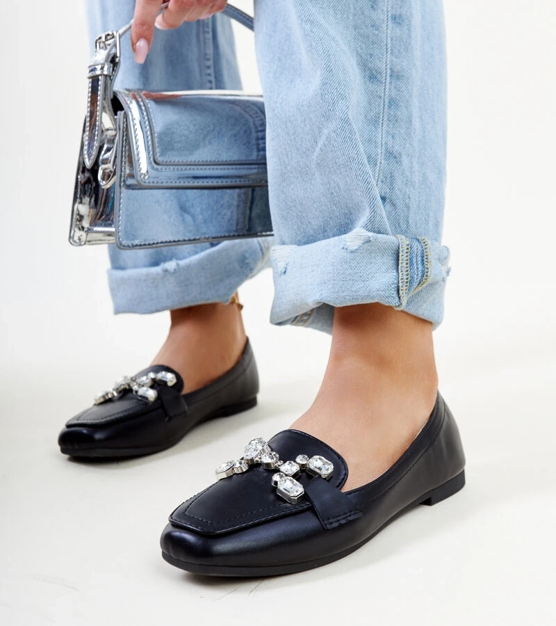 Fekete mokaszinok Mali cirkónia csattal