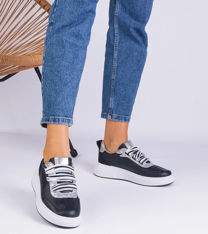 Kasabella fekete női tornacipő csillámmal díszítve