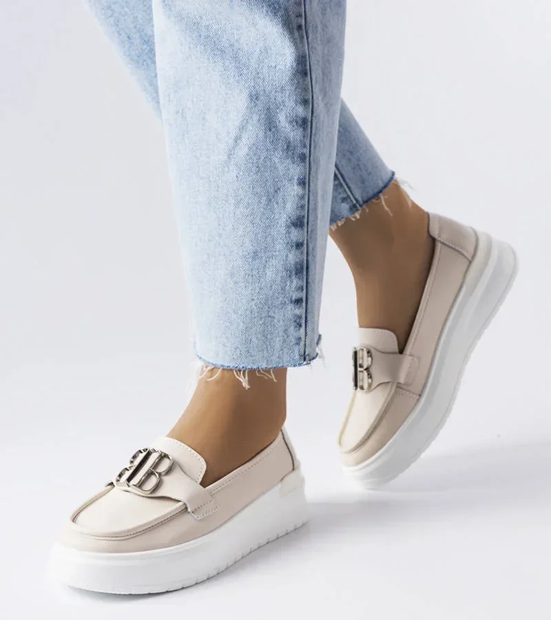 Vinceza vastag talpú bézs mokaszinok