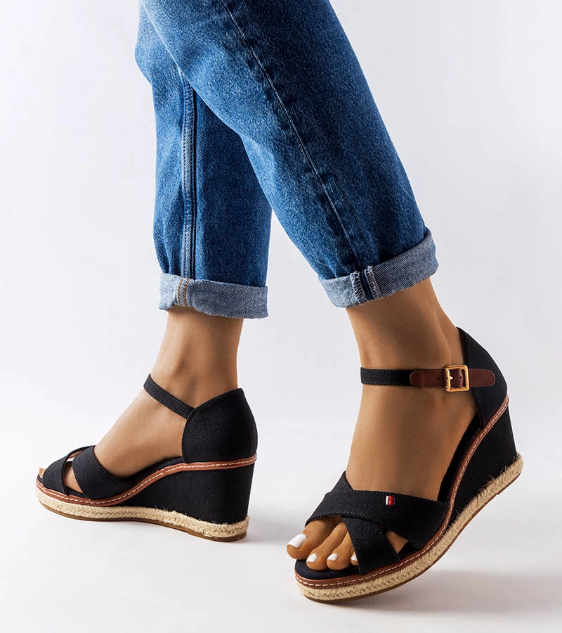 Fekete platformos espadrille Eleonora