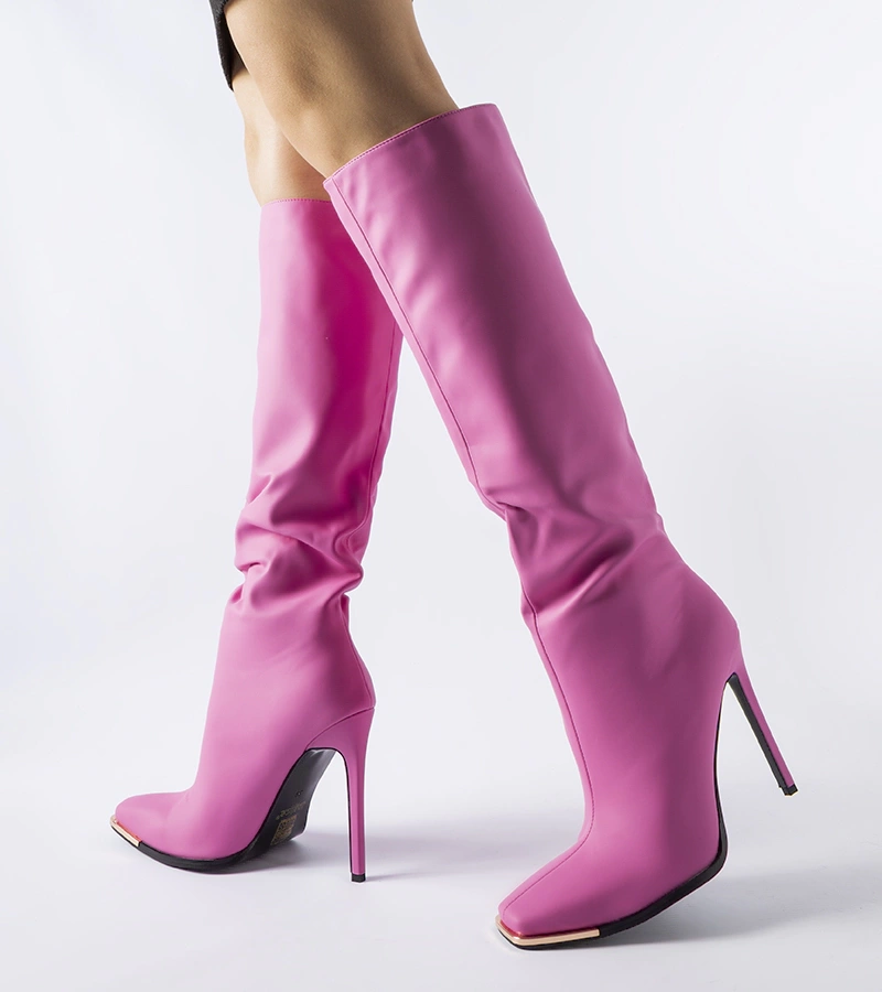 Rózsaszín magas sarkú Conjunto csizma