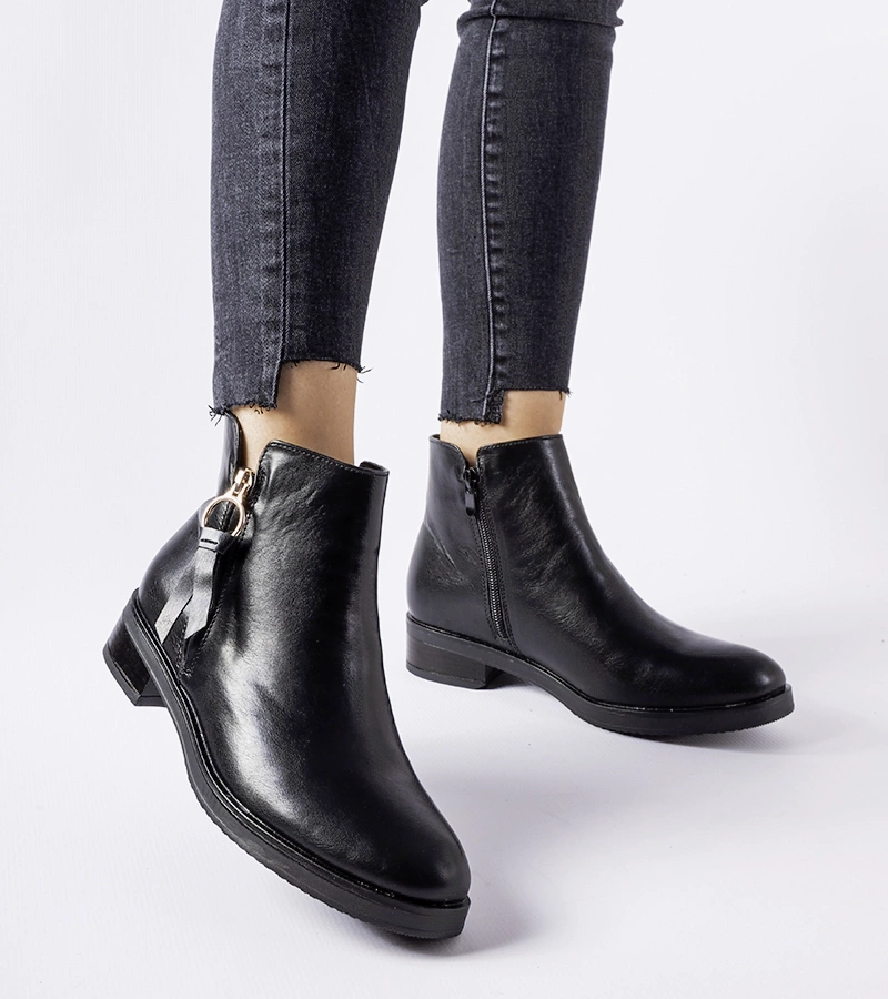 Fekete bélelt klasszikus bokacsizma Corciano