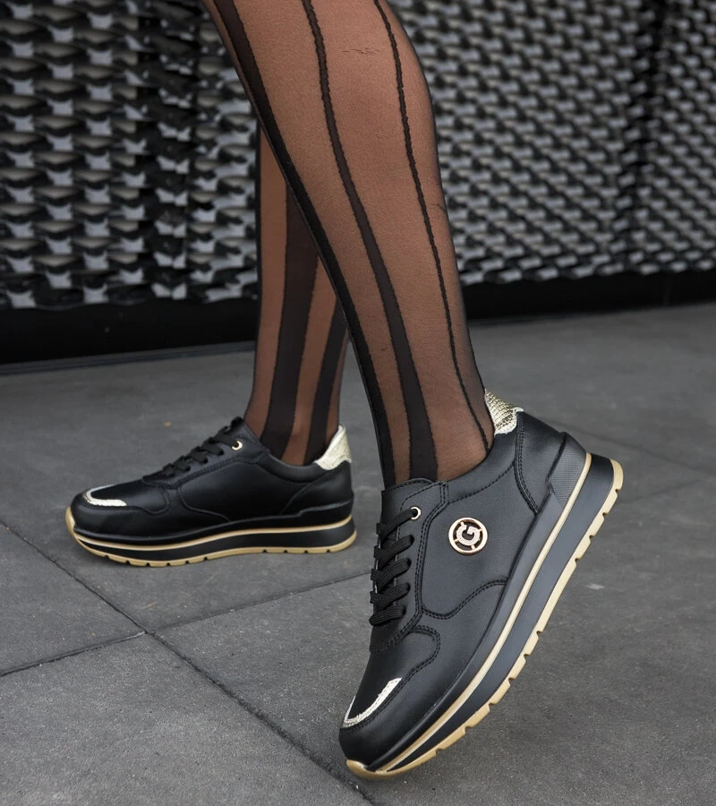 Fekete bőrcipő Bergamaschi cirkóniákkal