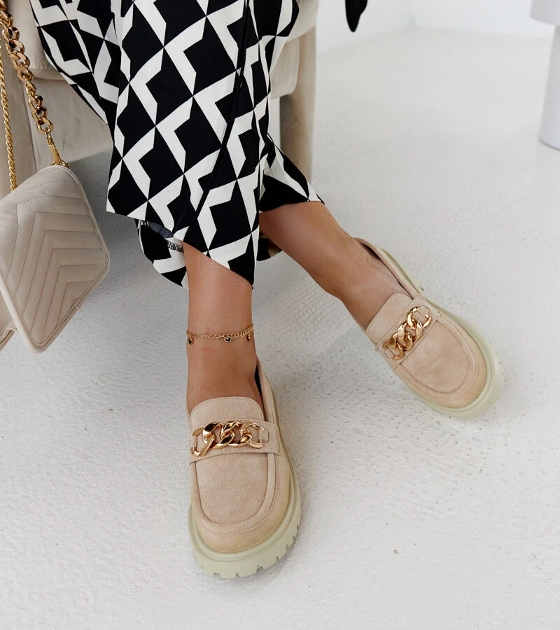 Elenor bézs színű szarvasbőr mokaszinok