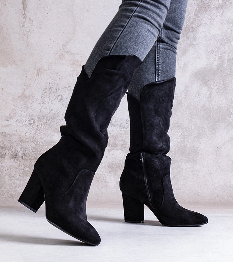 Fekete magassarkú csizma Amare