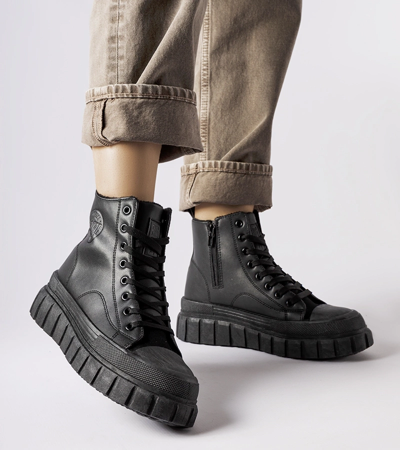 Fekete bélelt cipők Big Star MM274625