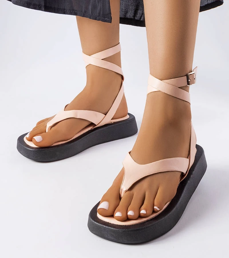 Sószínű platformos szandál