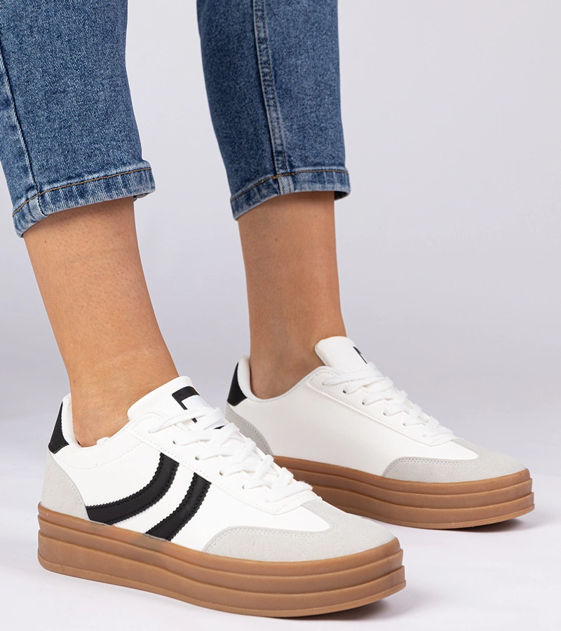 Fehér női tornacipő fekete kiegészítővel Melly