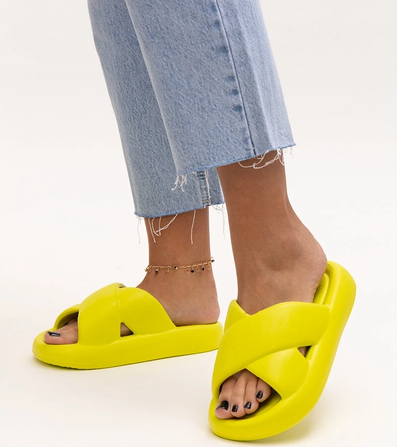 Zöld Manua habos papucs