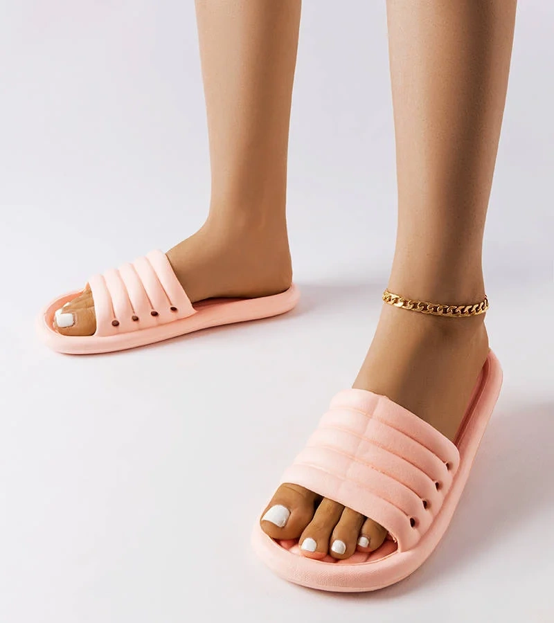 Rózsaszín gumi papucs Koehler