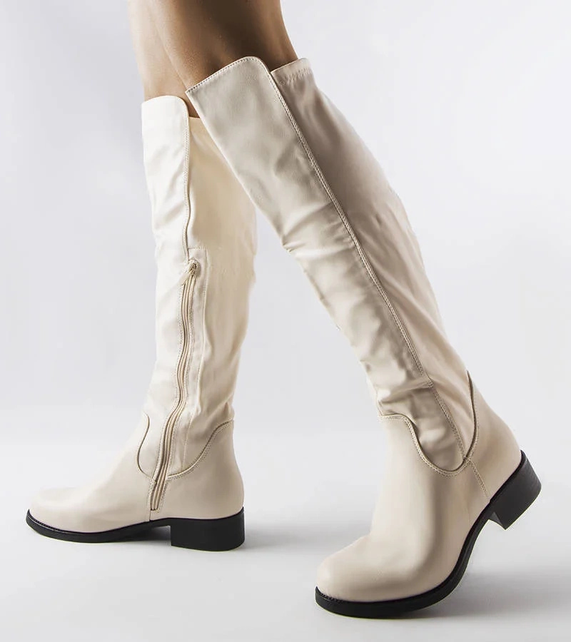 Műbőr bézs csizma Muijsi