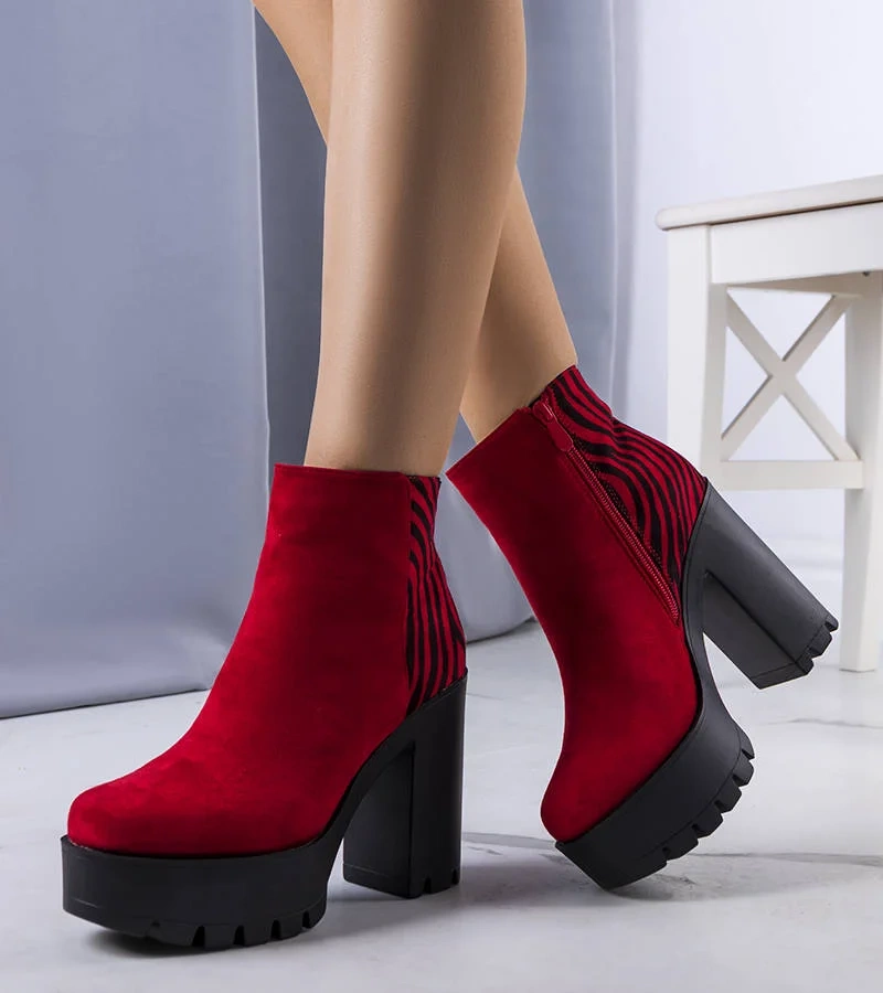 Piros magas sarkú Khalid csizma