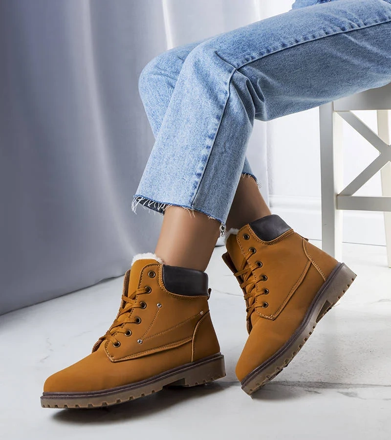 Barna női trapper cipő Broga