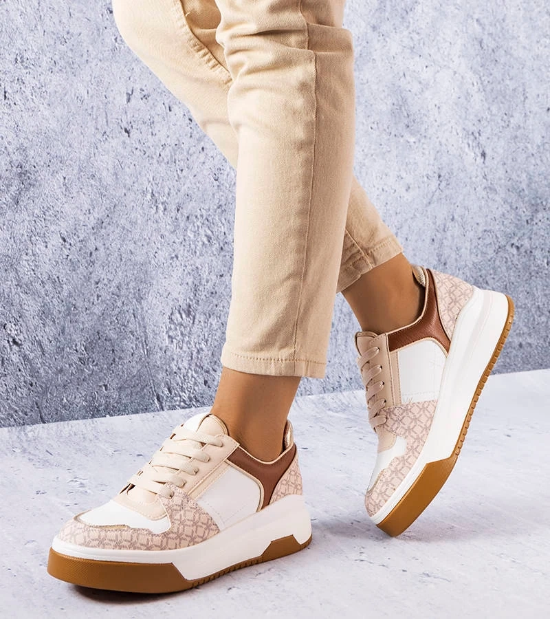 Barna cipők Grandbois monogrammal