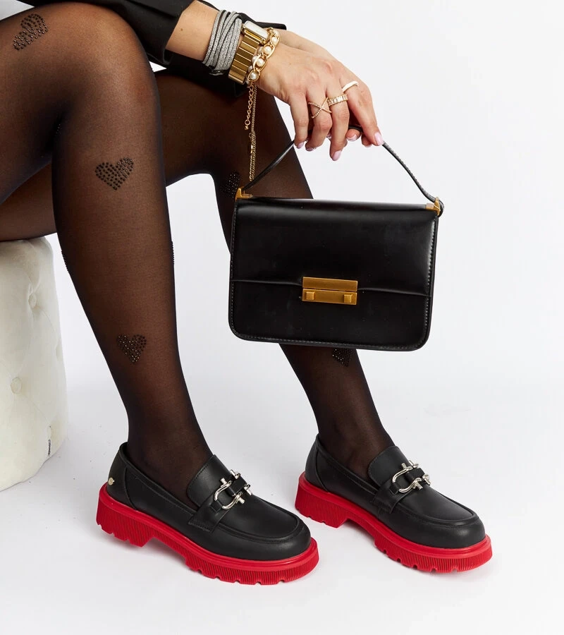 Fekete bőr mokaszin GOE LL2N4040