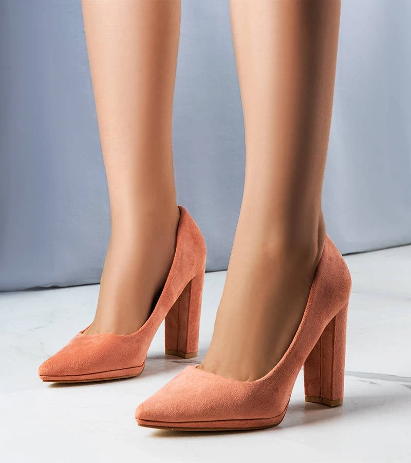 Rózsaszín magas sarkú cipő Emmy-nek