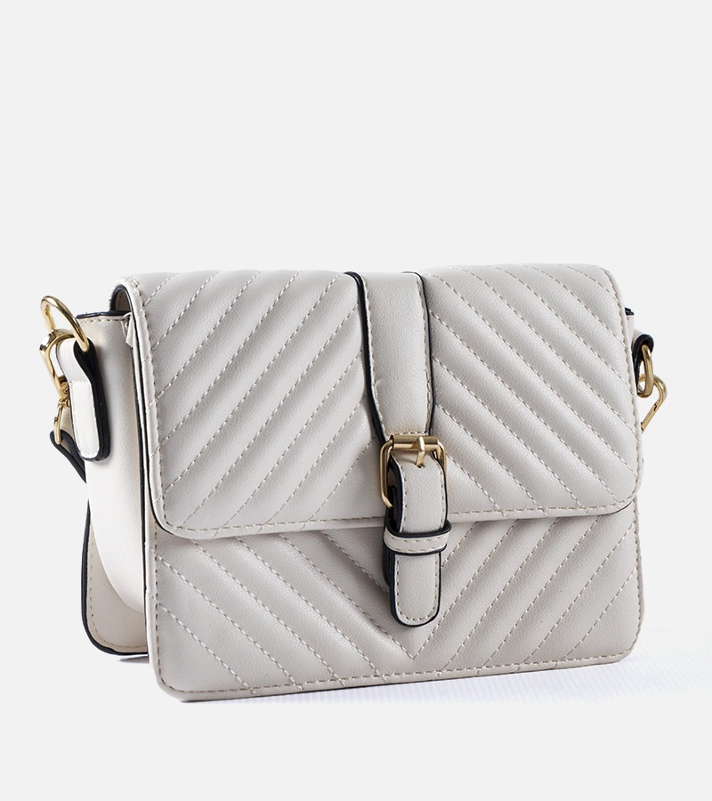 Virgilio krémes pikézett válltáska