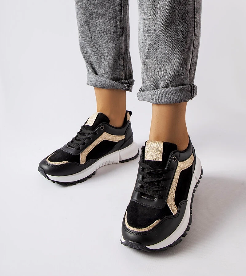 Fekete csillogó díszítéssel rendelkező Busso tornacipők