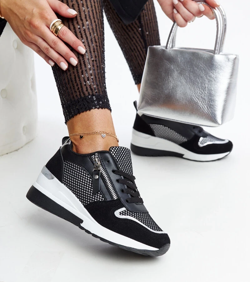 Fekete platformos tornacipő Fastello