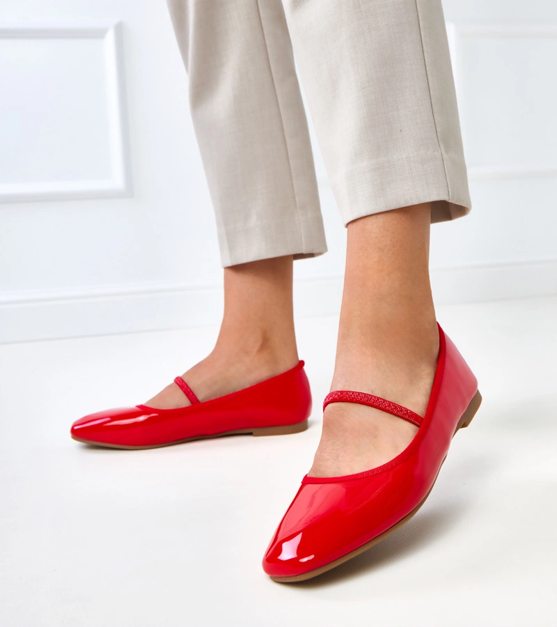 Piros lakkozott gumis balerina cipő Lantos